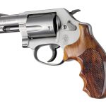 Hogue ročaj Smith & Wesson J-Frame Round Cocobolo checkered