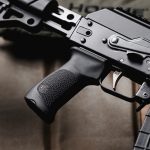 Ročaj Hogue AKM/AK47 Rubber grip - slika 2